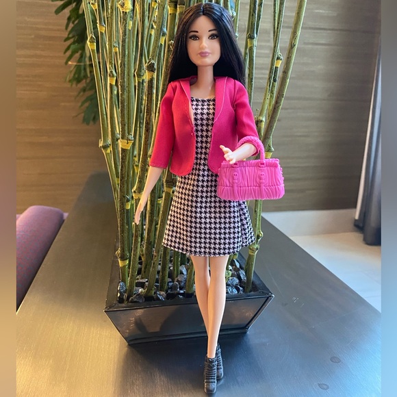 Brand New Mattel Barbie Fashionista - Picture 8 of 13